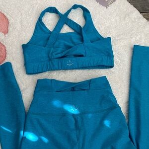 Beyond Yoga Blue Activewear Set